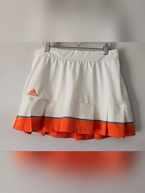 Adidas White Skater Tennis Skirt/ Skort with Orange & Teal Trim. Size M/L